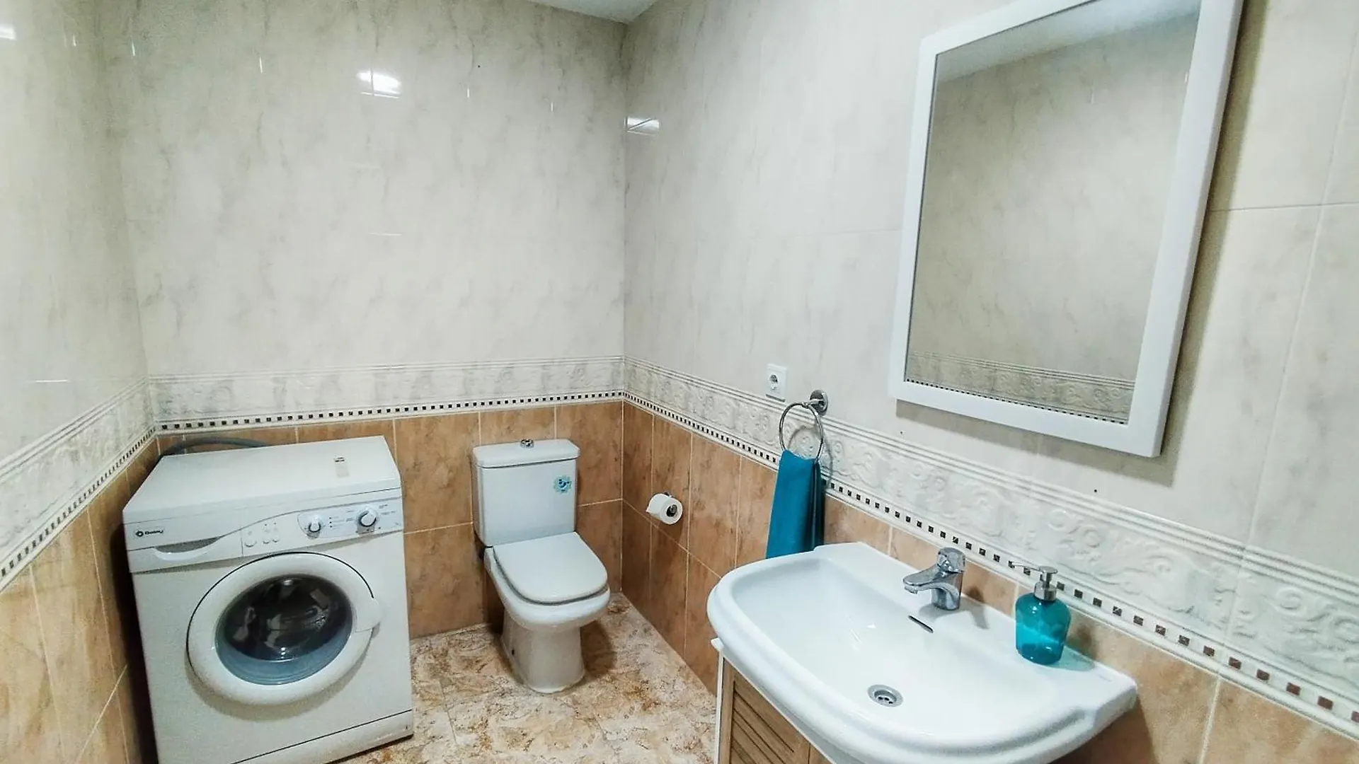 Cbn Apartments Lloret de Mar Aparthotel